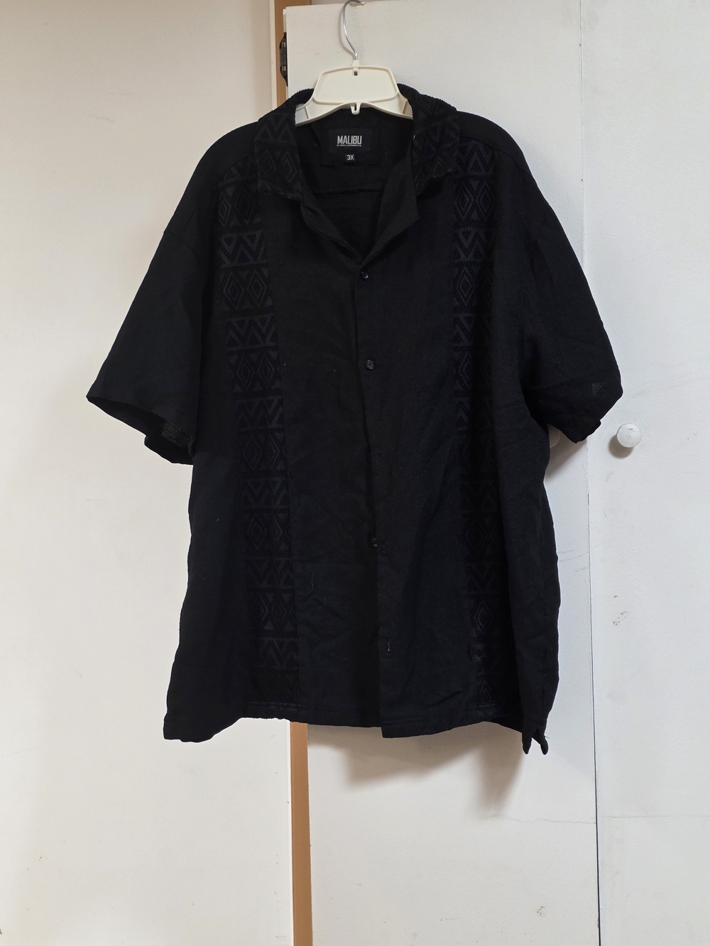 Malibu Men's Black Short-Sleeve Button-Up Shirt